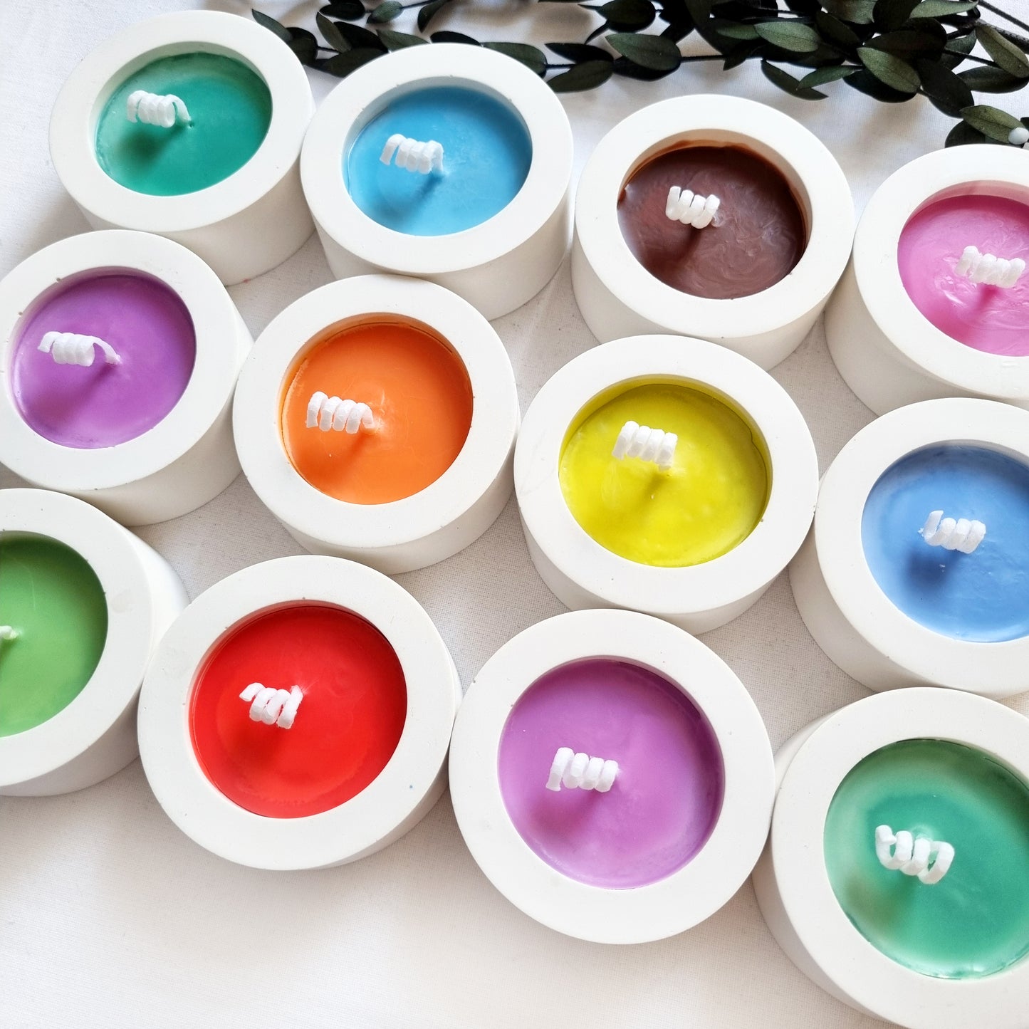 kleine bunte Geschenkkerzen aus Sojawachs
