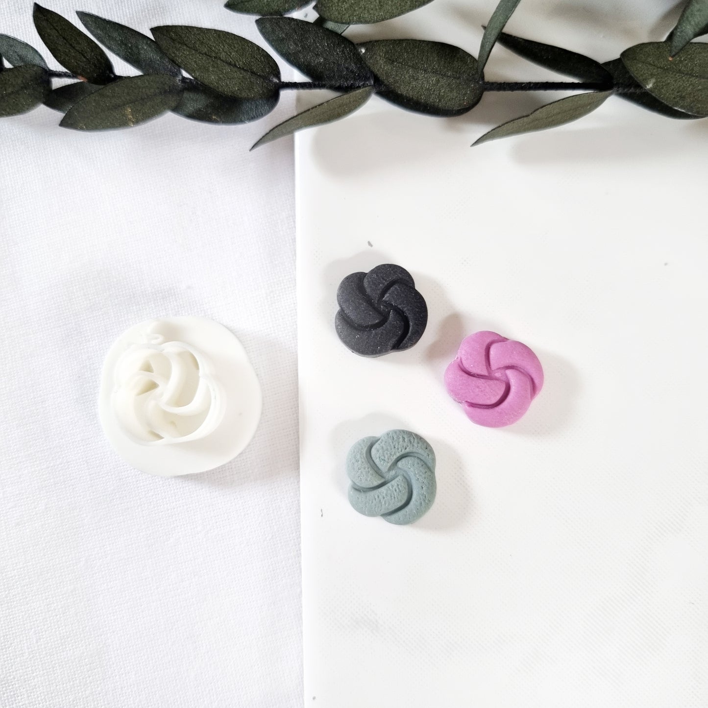 Polymer Clay Cutter -Knoten-